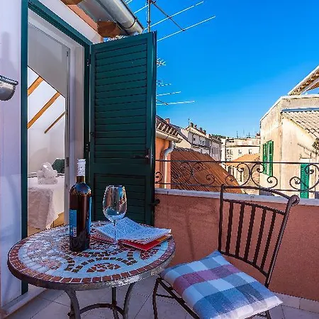 Luxury And Godimento * Split
