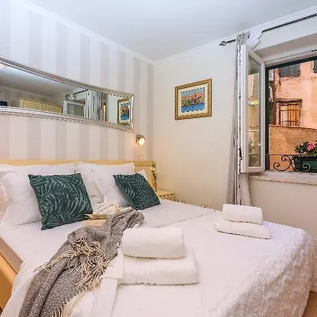 Luxury And Godimento Apartment *